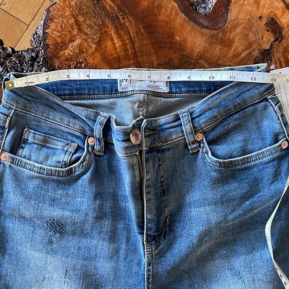 NWT Free People Great Heights Frayed Skinny Jeans - Picture 9 of 17